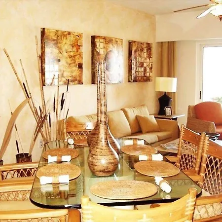 Unlimited Luxury Villas - Gran Marina Condo